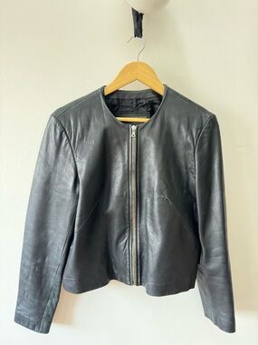 Banana Republic Vintage Black Leather Zip-Front Women's Jacket 90’s style Small